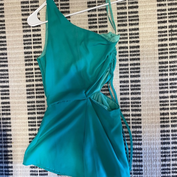 SUPERDOWN Aimey One Shoulder romper size xxs - Picture 6 of 6